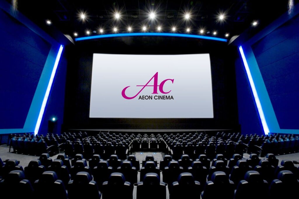 裸眼3D　イオンシネマの内観